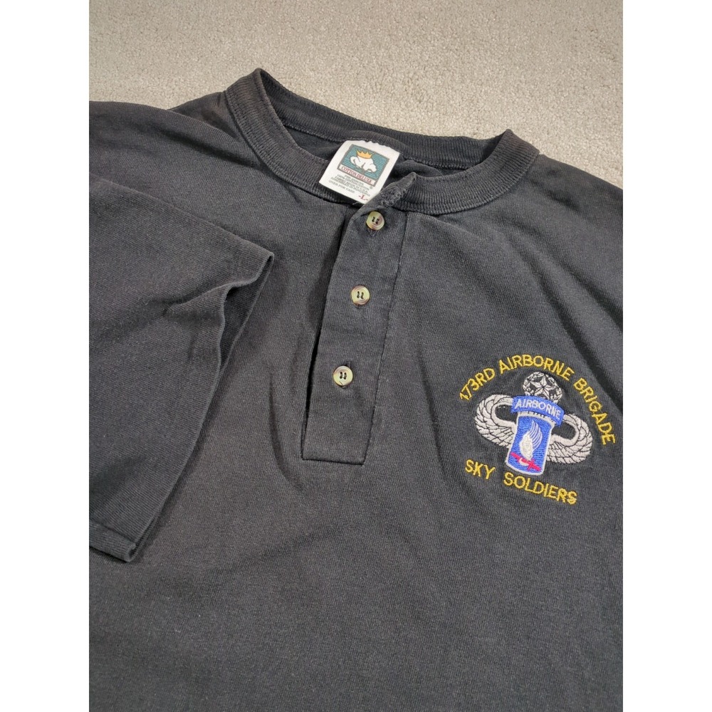 VTG Sky Soldiers Vietnam Veteran 173 Airborne Brigade Henley T Shirt Black